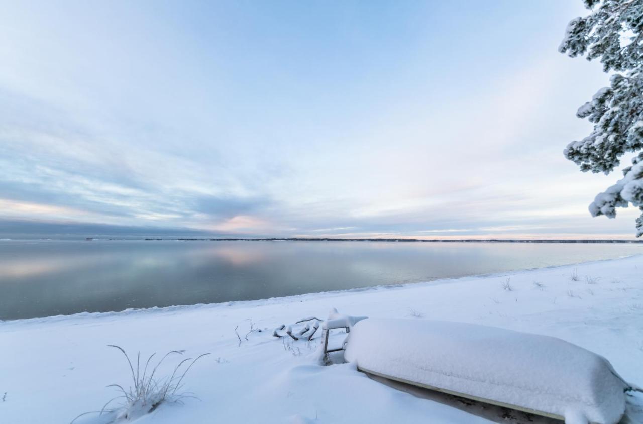 Cottage By The Sea Ханко Экстерьер фото