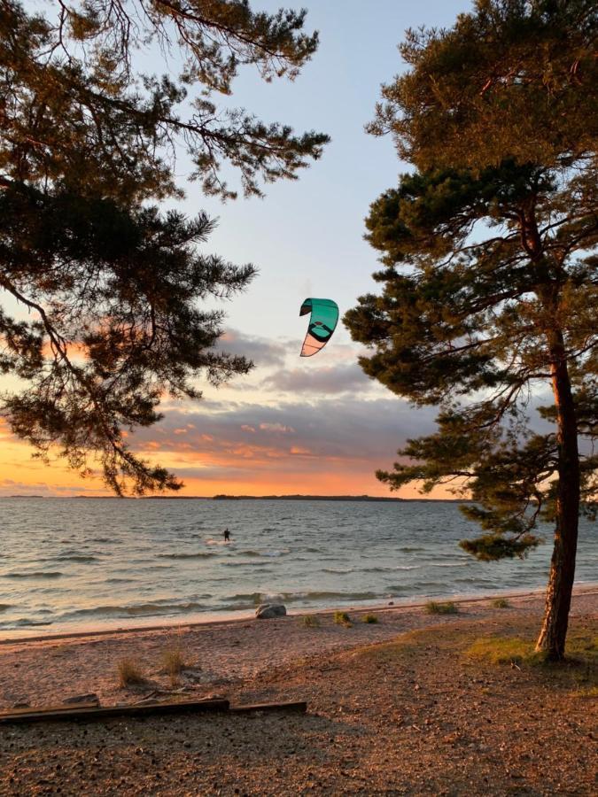 Cottage By The Sea Ханко Экстерьер фото